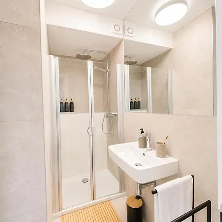 Neu! Weserblick&altstadt - Balkon&top-lage Appartement
